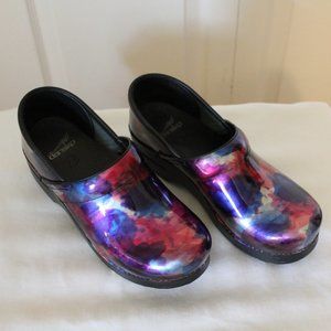 Dansko Clogs Size 38(7.5-8) Beautiful Watercolors